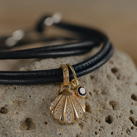 Seashell Pendant Charm (Patient) - Gold