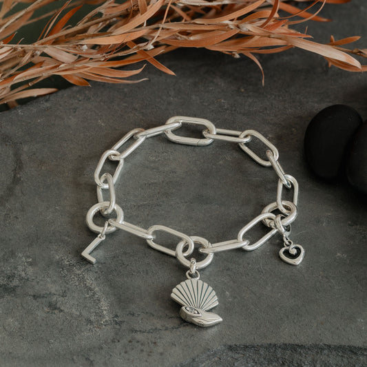 Fantail Pendant (Guardian)
