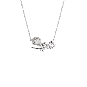 Garden Fantail Necklace (Graceful)