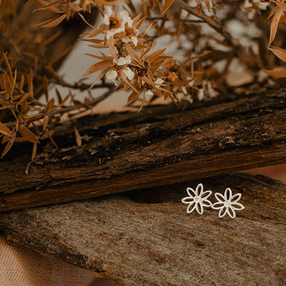Daisy Studs (Friendship Token)