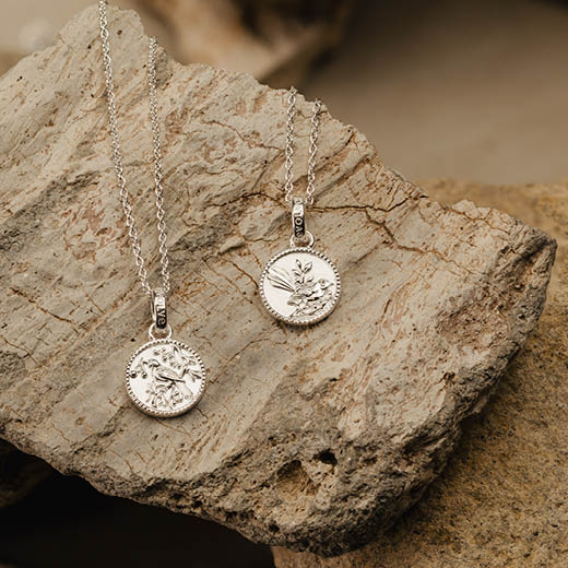Fantail Coin Necklace (Friendly)