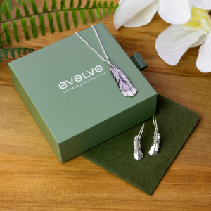 Huia Jewellery Set