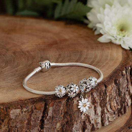 White Daisy Pendant Charm (Cherished) – Evolve Inspired Jewellery