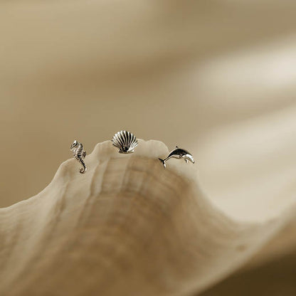 Mini Scallop Studs (Iconic)