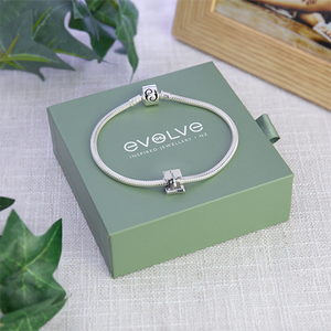 Silver top graduation bracelet