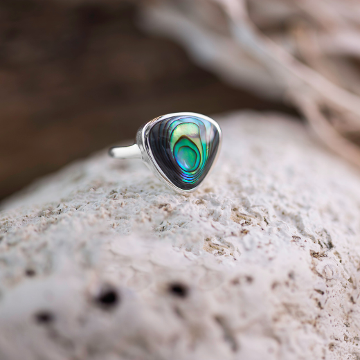 Statement Pāua Ring